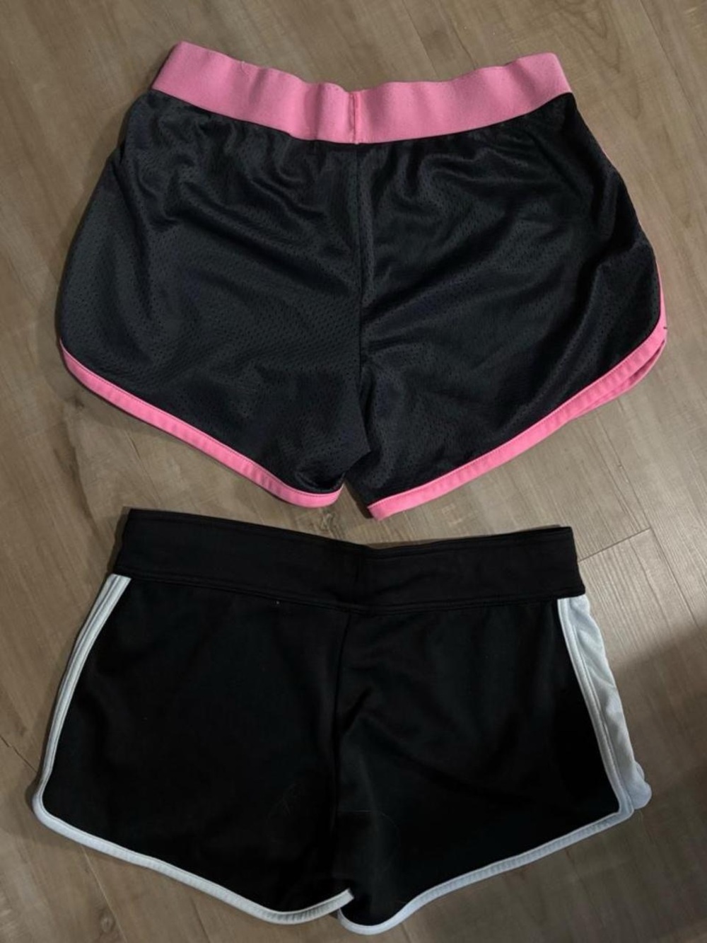 Shorts - Picture 2 of 6